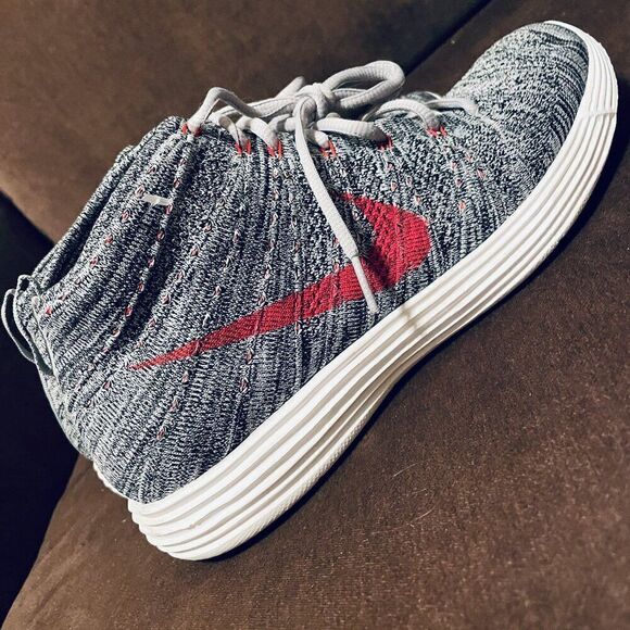 Nike Nike Lunar Flyknit Chukka 554969-001 Wolf Grey Red Size 9.5 US 43 EUR 8.5 - Picture 5 of 13